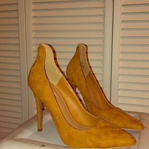 Mustard Color Size 9 Heels, Never Worn